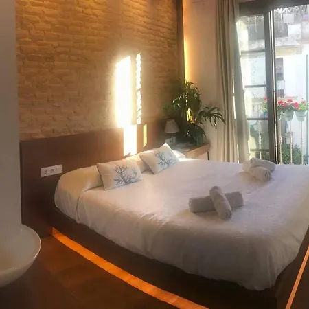 Hébergement de vacances Casa De Diseno 200m Mezquita 2 & 2 Bathrooms Cordoue