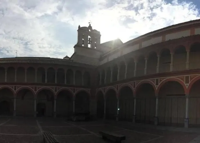 Casa De Diseno 200m Mezquita 2 & 2 Bathrooms