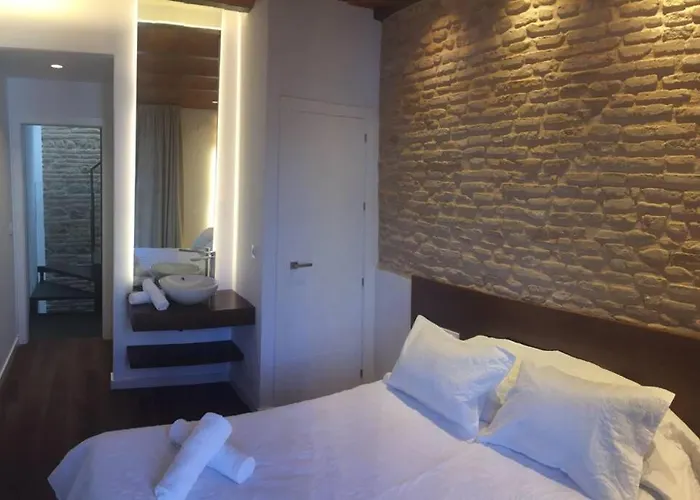 Casa De Diseno 200m Mezquita 2 & 2 Bathrooms * 科爾多瓦