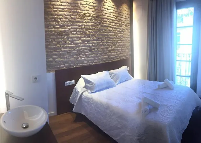 Casa De Diseno 200m Mezquita 2 & 2 Bathrooms Будинок відпочинку