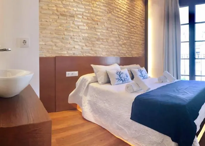 Будинок відпочинку Casa De Diseno 200m Mezquita 2 & 2 Bathrooms